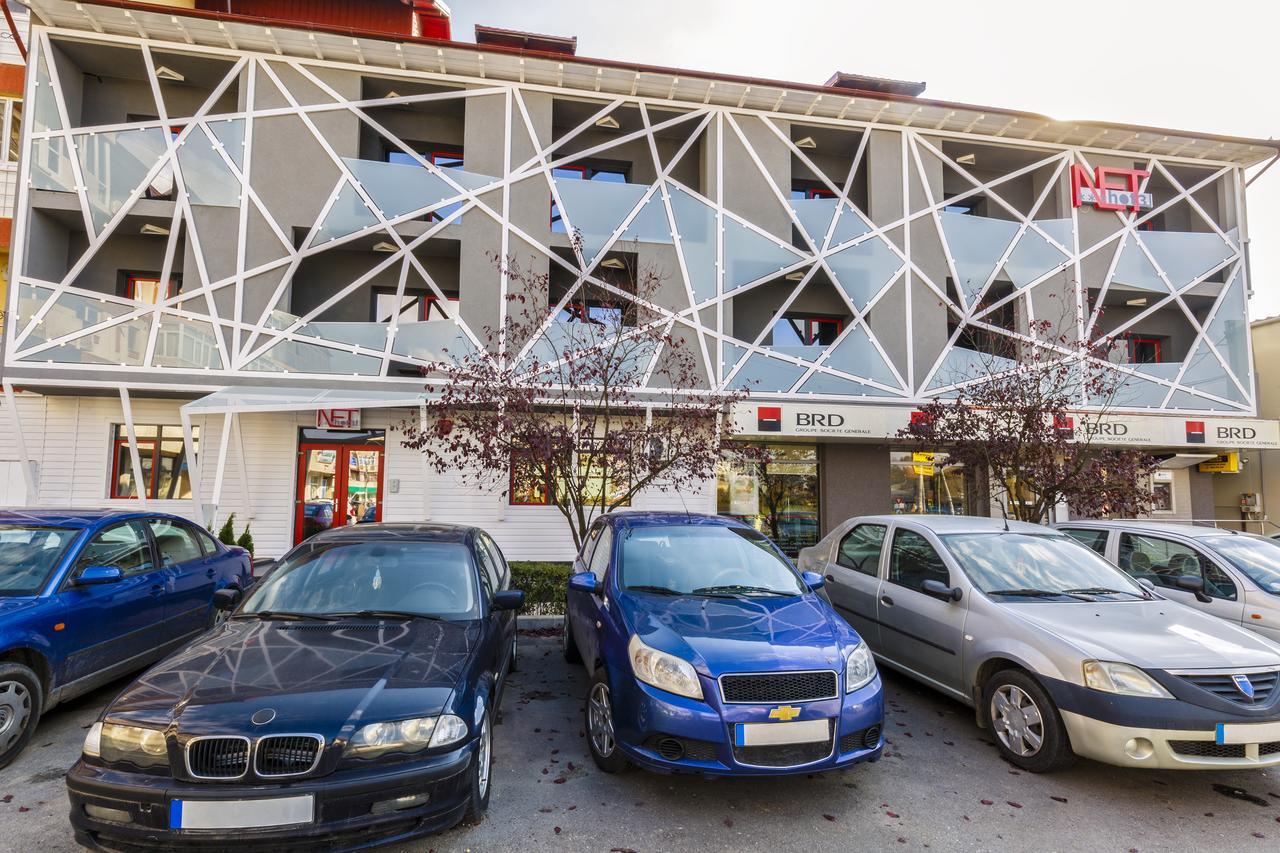 Net Hotel Piteşti Exterior foto